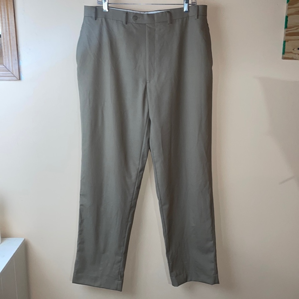 Lauren Ralph Lauren total comfort khaki pants